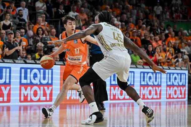 也让外界看 也让外界看