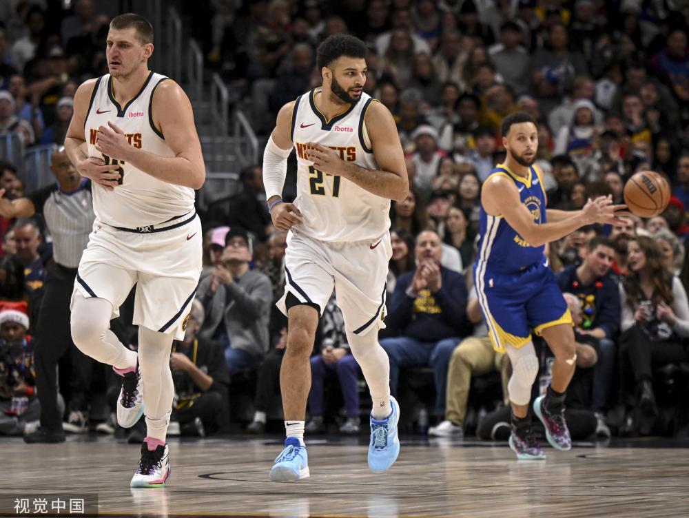 球里最接近 球里最接近